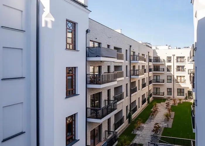 Nawrot Modern By Bookinghost Lägenhet *